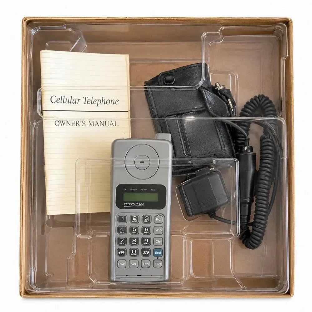 Vintage 1995 Motorola Tele Tac 200 Cellular Phone 76179NAKBD Complete Box Set